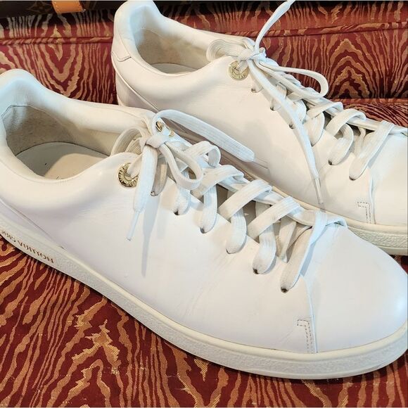 Louis Vuitton White. Leather Sneakers Minimalist Design - Picture 8 of 8